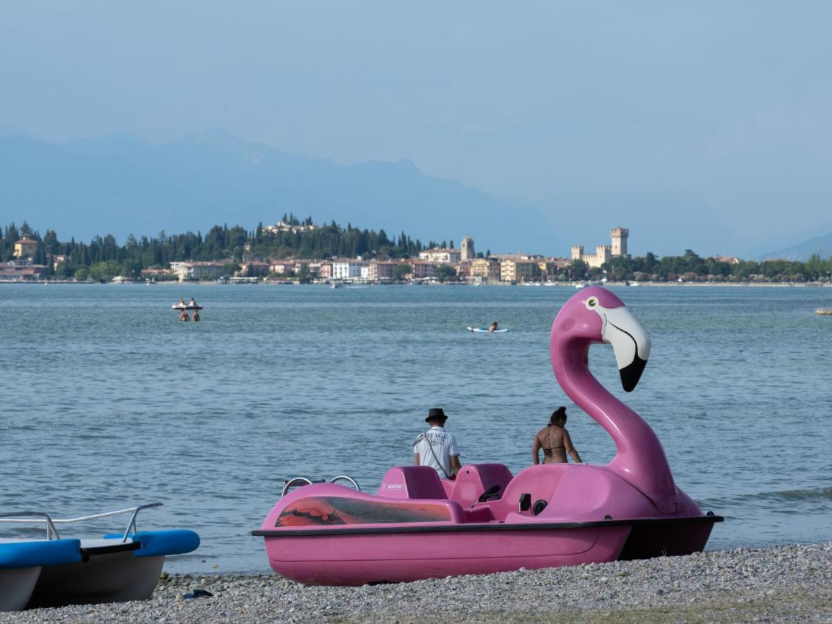 Holiday Home Garda Suite Trendy By Interhome Rivoltella del Garda Eksteriør bilde